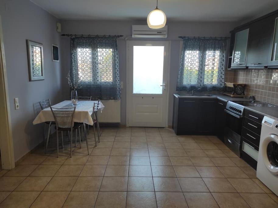 Villa Petra House Extérieur photo